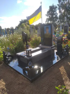 Військові