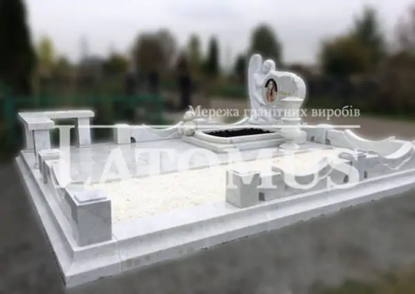 Розкішний комплекс з мармуру