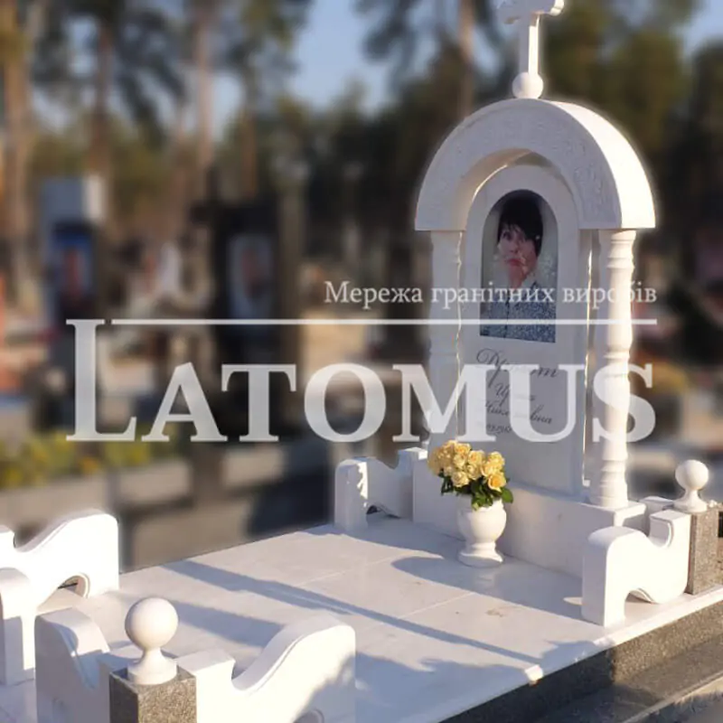 Памятник на могилу з мармуру ціни