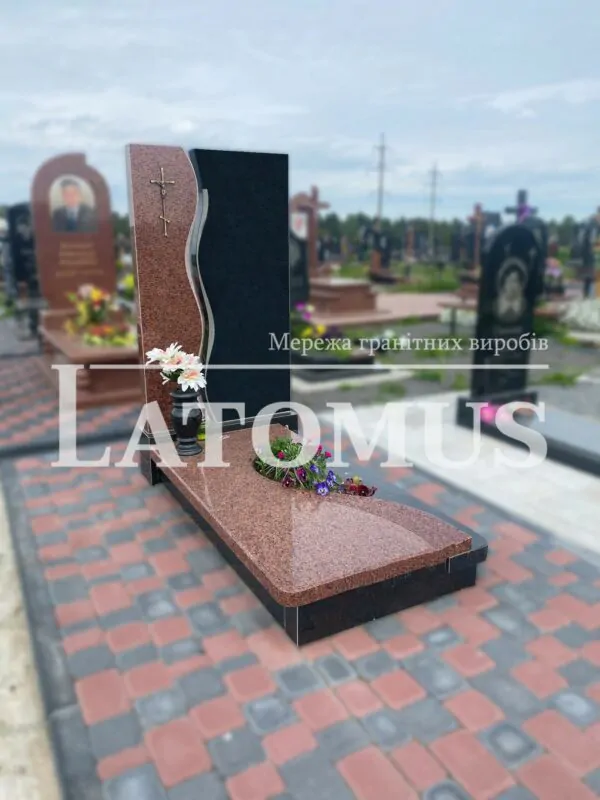 Одинарний гранітний пам`ятник на могилу купити