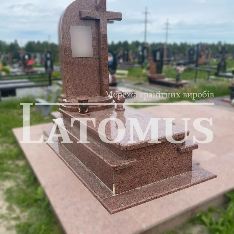 Одинарний гранітний пам`ятник на могилу купити