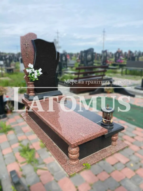 Одинарний гранітний пам`ятник на могилу купити