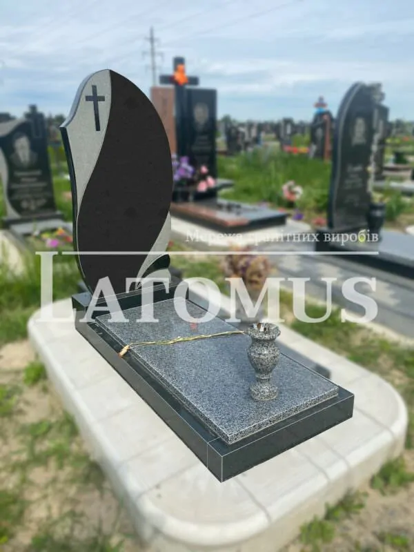 Одинарний гранітний пам`ятник на могилу купити
