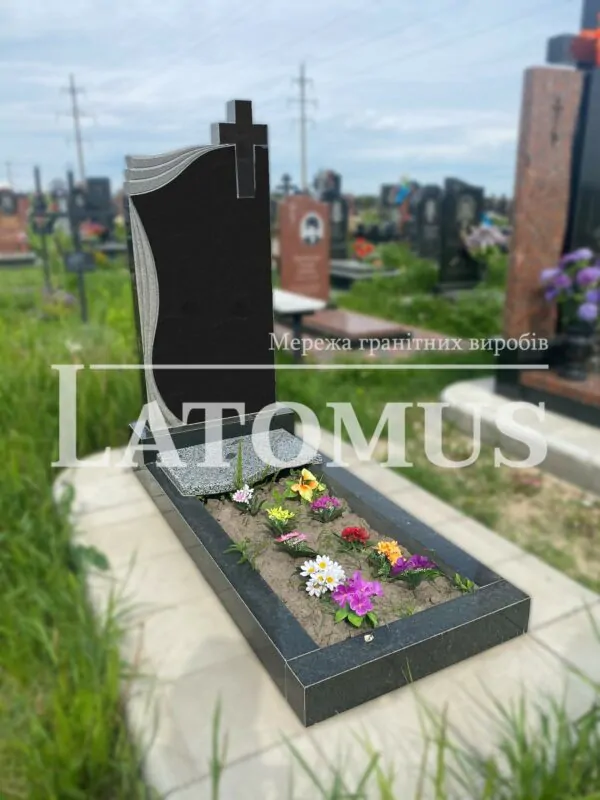 Одинарний гранітний пам`ятник на могилу купити