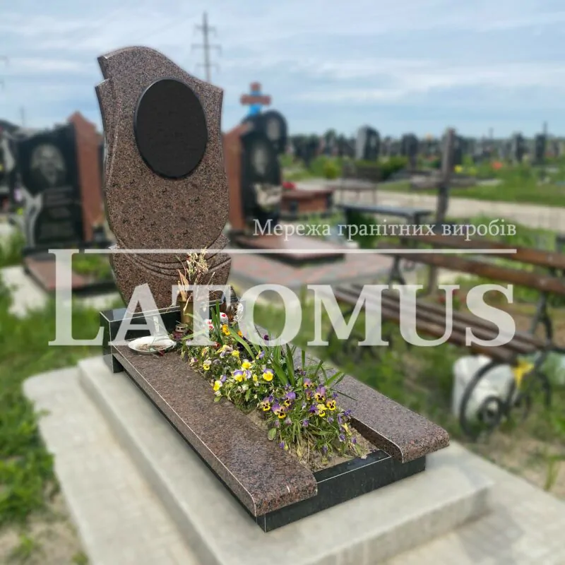 Одинарний гранітний пам`ятник на могилу купити