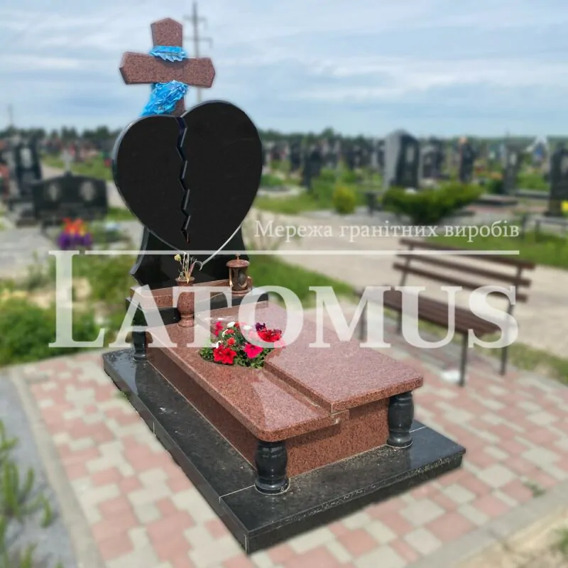 Ексклюзивний гранітний пам`ятник на могилу купити