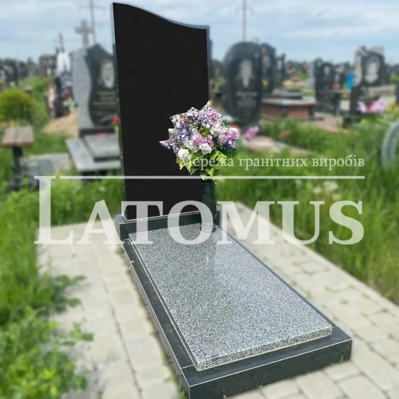 Одинарний гранітний пам`ятник на могилу купити