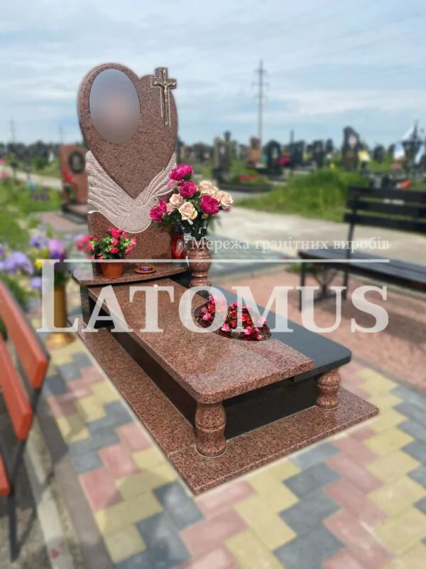 Одинарний гранітний пам`ятник на могилу купити