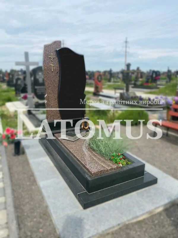 Одинарний гранітний пам`ятник на могилу купити