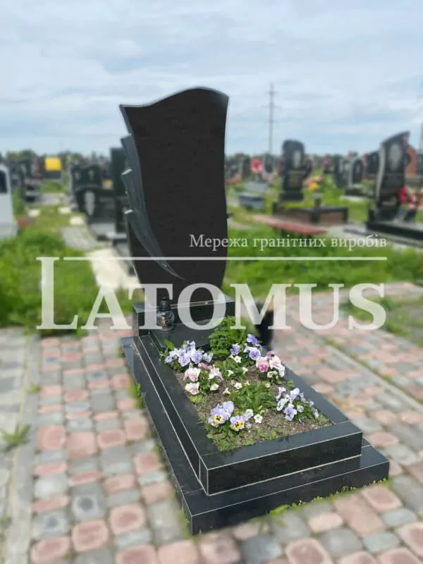 Одинарний гранітний пам`ятник на могилу купити