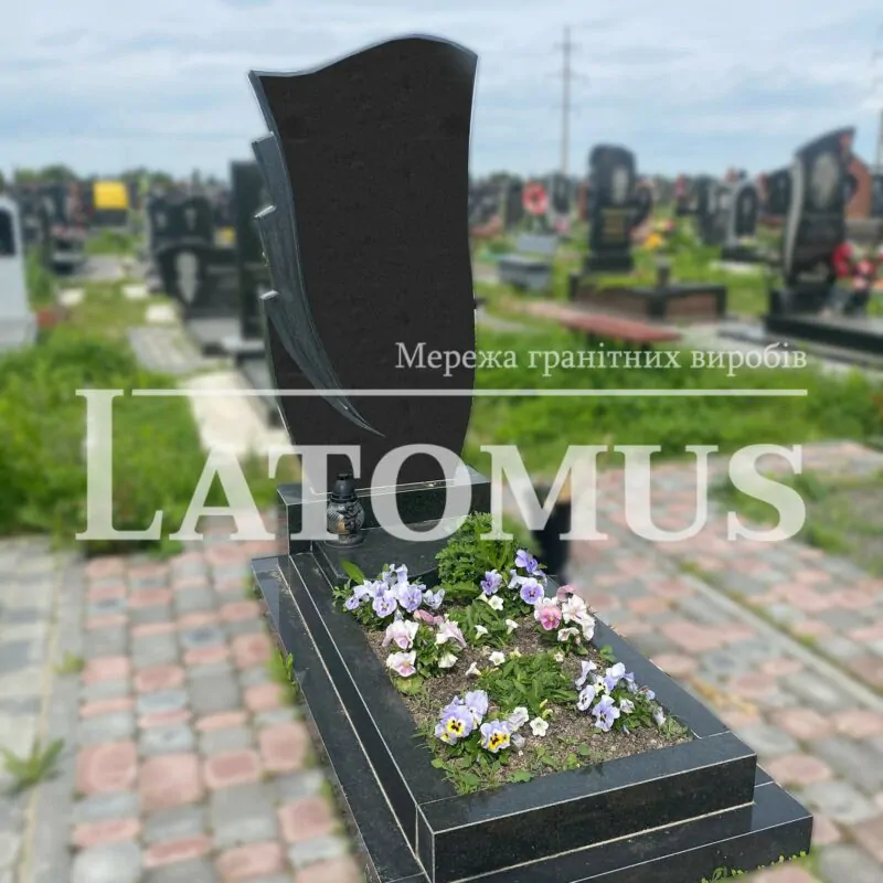 Одинарний гранітний пам`ятник на могилу купити