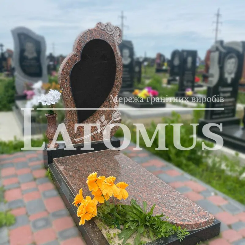 Вишуканий гранітний памятник на могилу ціни