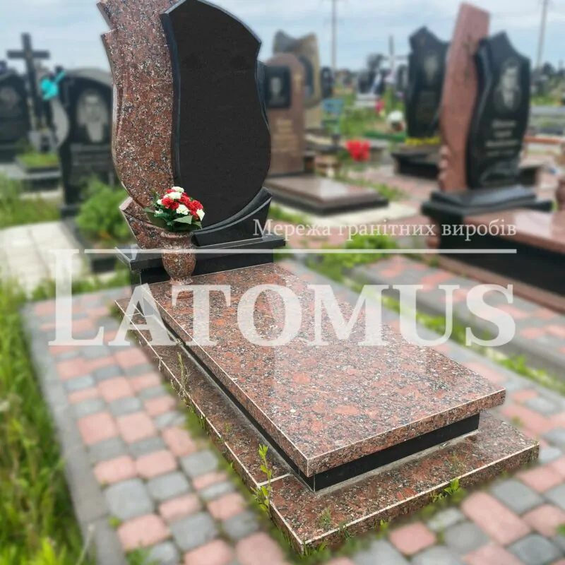 Вишуканий гранітний памятник на могилу ціни