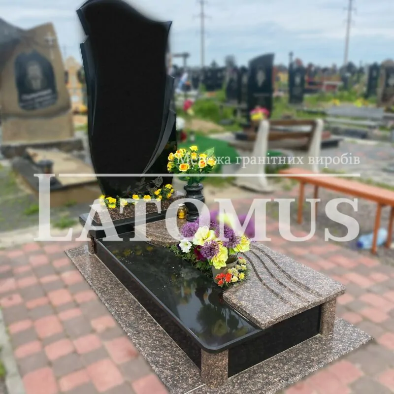 Вишуканий гранітний памятник на могилу ціни
