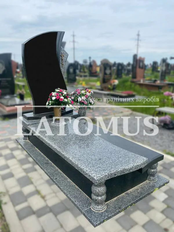 Вишуканий гранітний памятник на могилу ціни