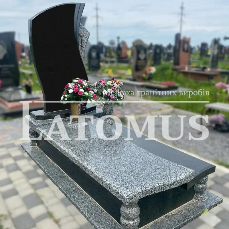 Вишуканий гранітний памятник на могилу ціни