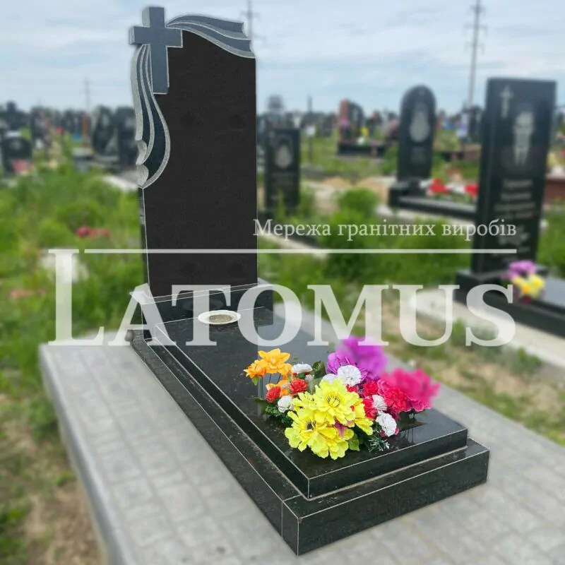 Вишуканий гранітний памятник на могилу ціни