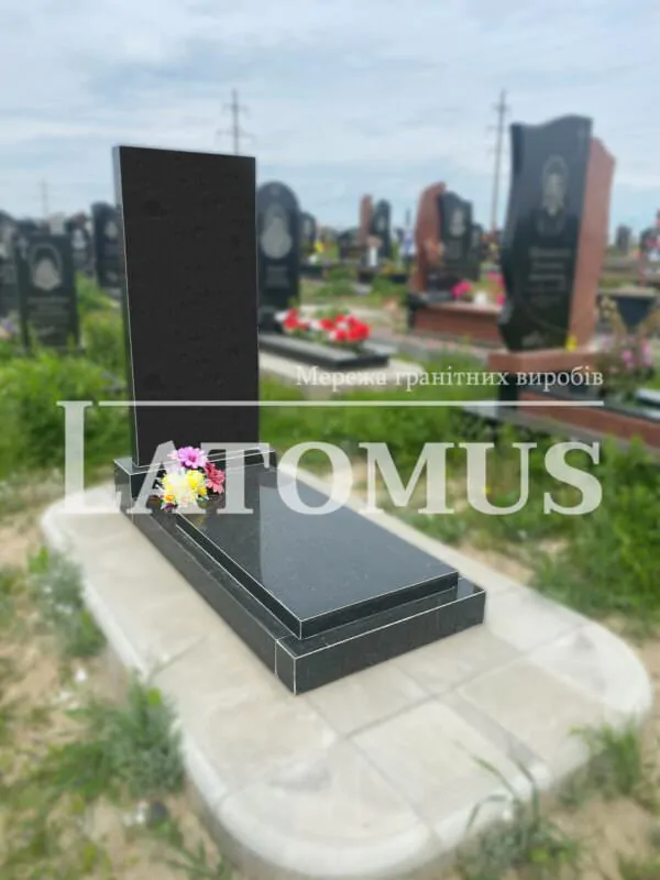 Вишуканий гранітний памятник на могилу ціни