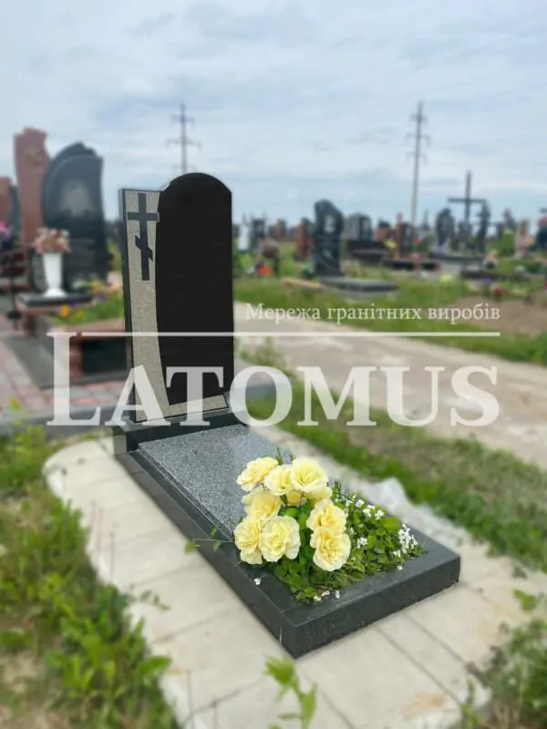 Вишуканий гранітний памятник на могилу ціни