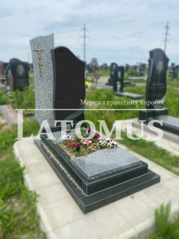 Вишуканий гранітний памятник на могилу ціни