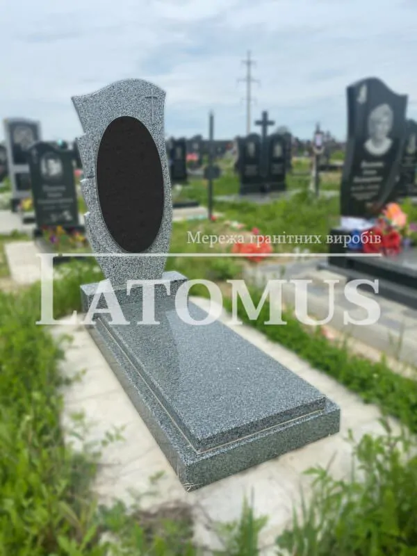 Елегантний гранітний памятник на могилу ціни