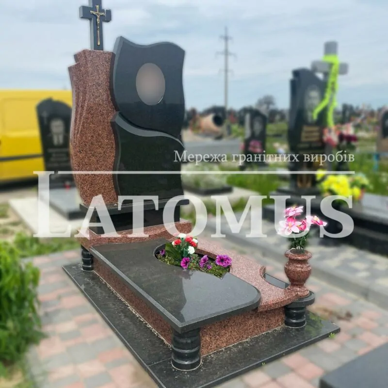 Вишуканий гранітний памятник на могилу ціни
