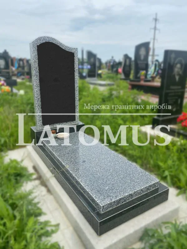Гранітний памятник на могилу ціни