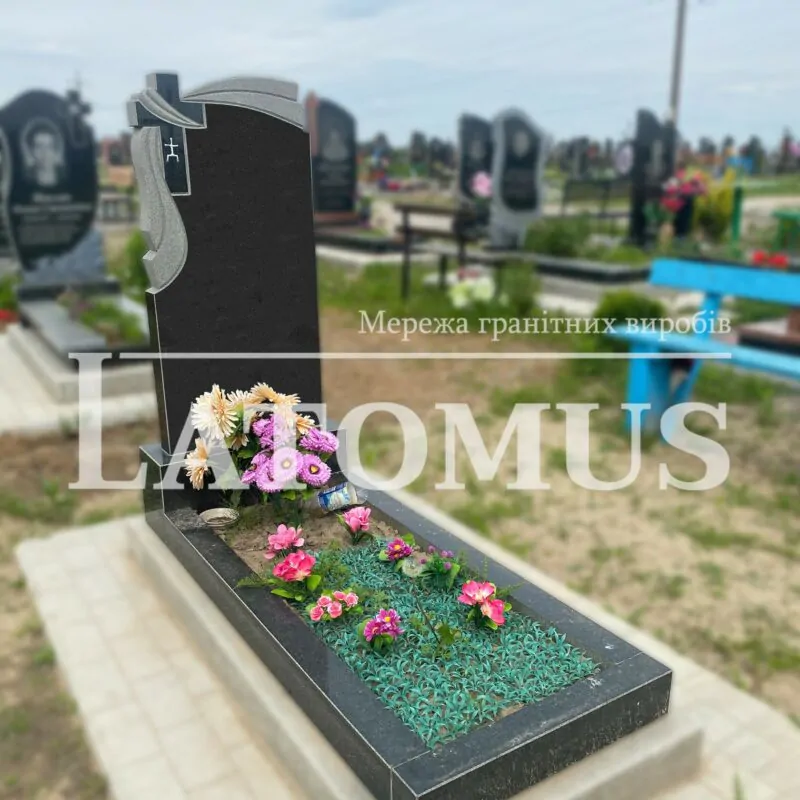 Одинарний памятник з граніту купити