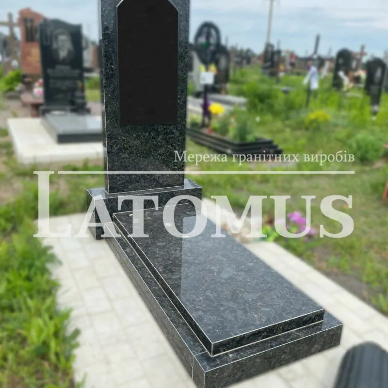 Ексклюзивний одинарний памятник з граніту купити