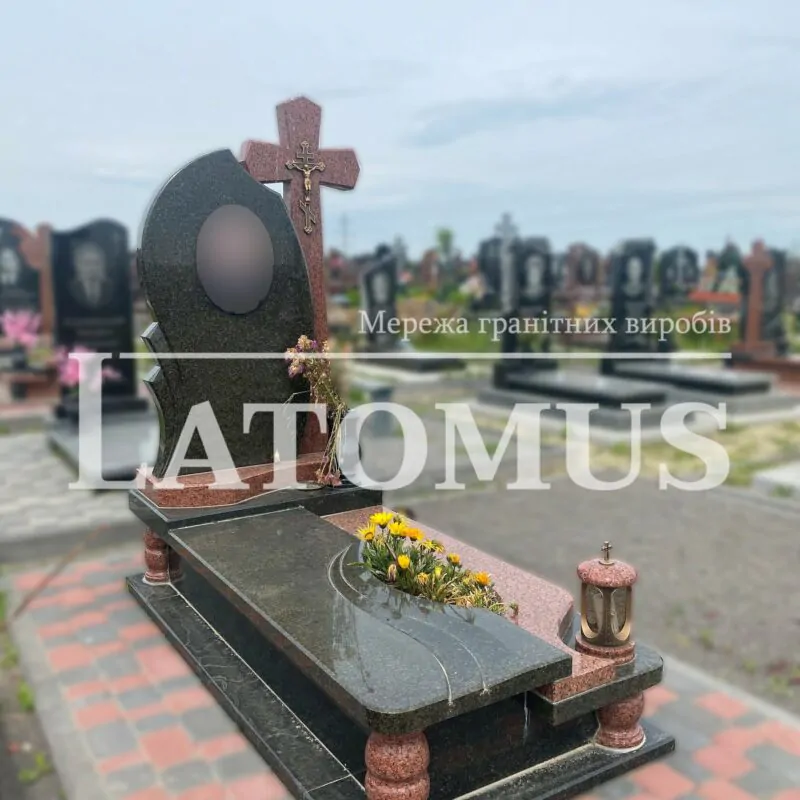Ексклюзивний одинарний памятник з граніту купити