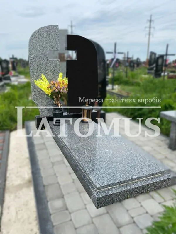 Ексклюзивний одинарний памятник з граніту купити