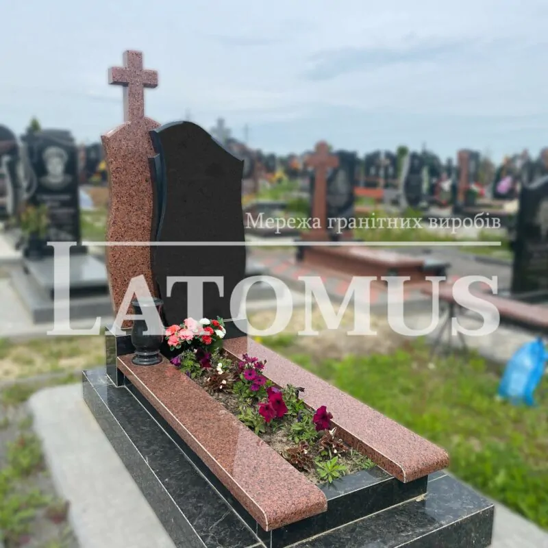 Гранітний памятник на могилу ціни