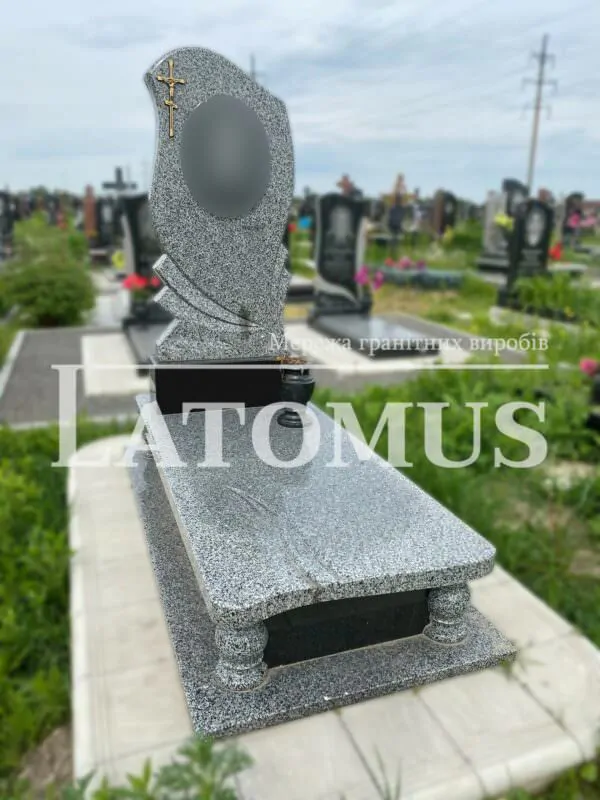 Ексклюзивний одинарний памятник з граніту купити