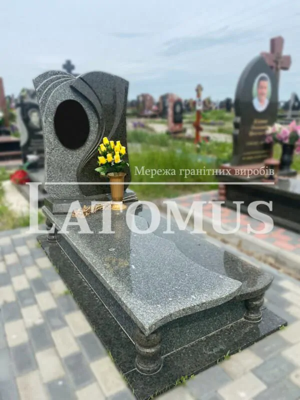 Ексклюзивний одинарний памятник з граніту купити