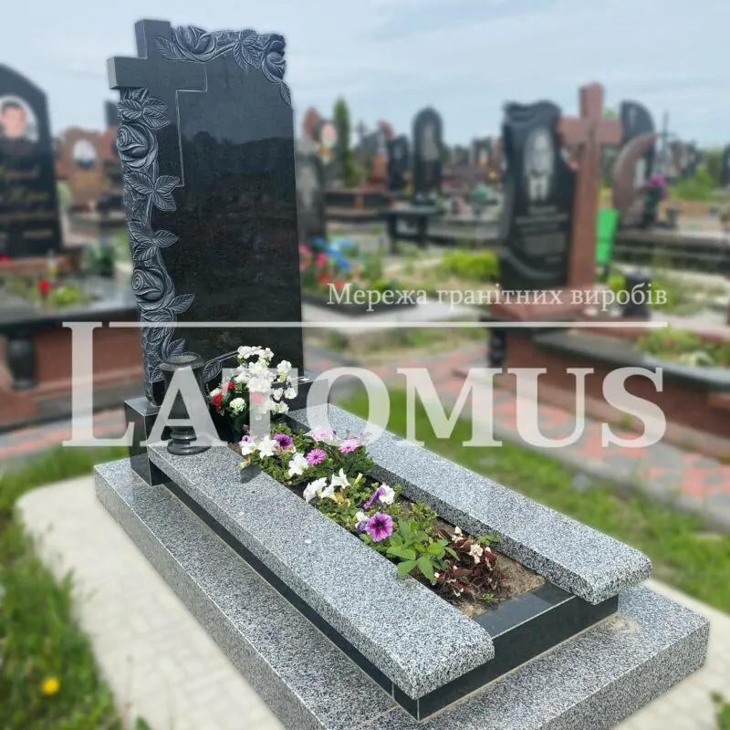 Ексклюзивний одинарний памятник з граніту купити