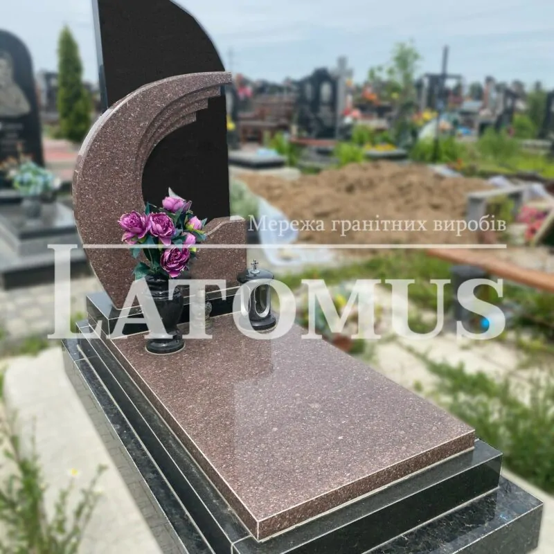 Ексклюзивний одинарний памятник з граніту купити