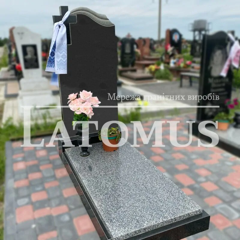 Одинарний памятник з граніту купити