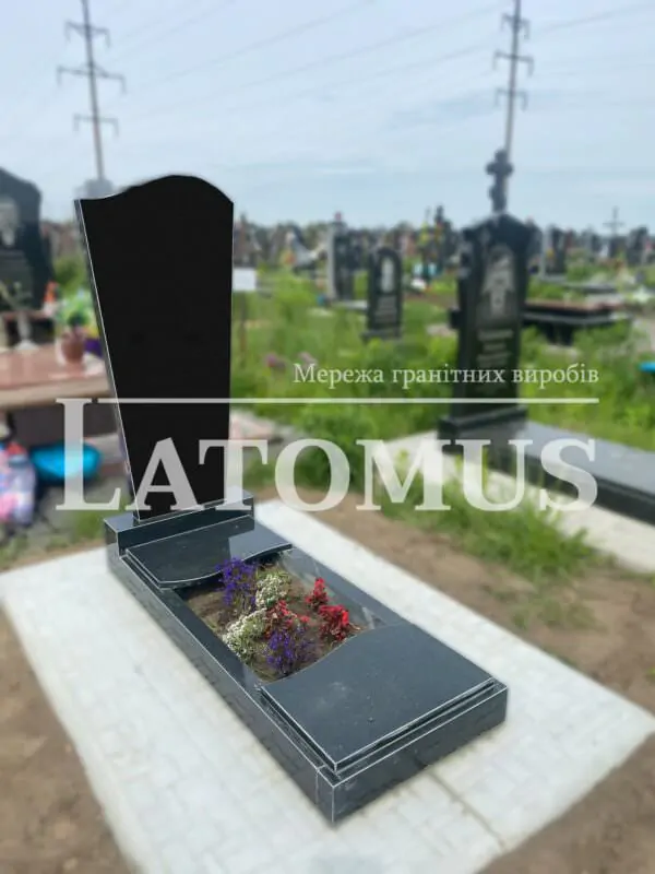 Елегантний одинарний памятник з граніту купити