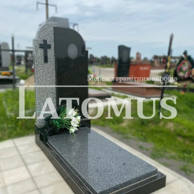 Елегантний одинарний памятник з граніту купити