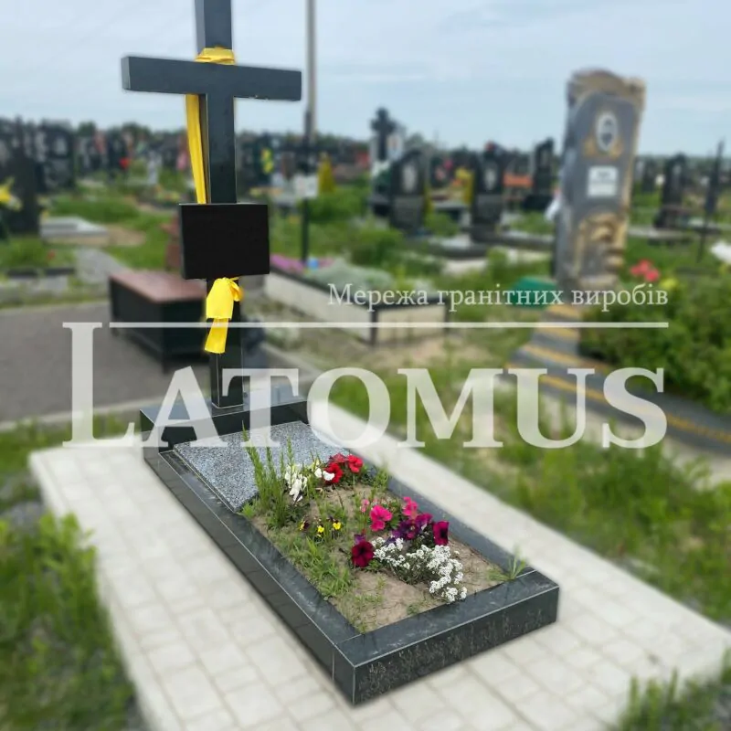 Елегантний одинарний памятник з граніту купити