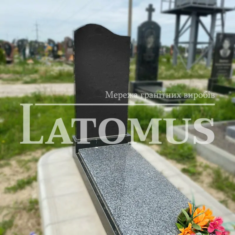 Елегантний одинарний памятник з граніту купити
