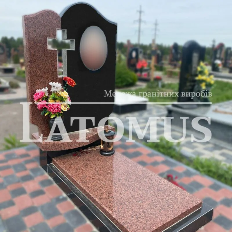 Ексклюзивний одинарний памятник з граніту купити