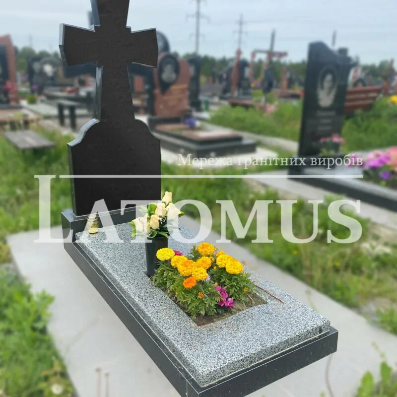 Елегантний одинарний памятник з граніту купити