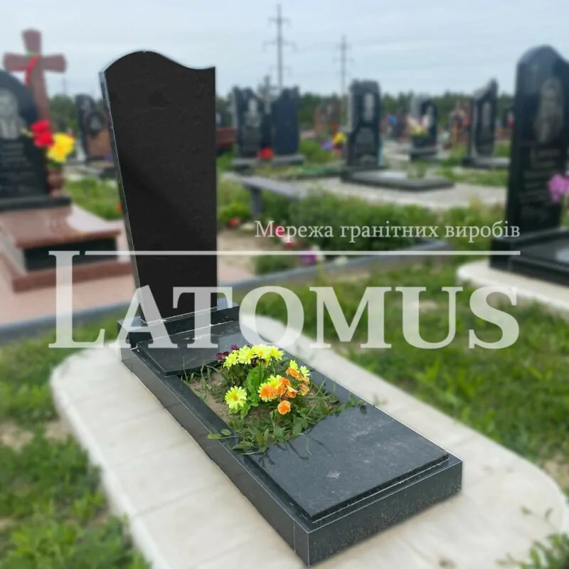 Елегантний одинарний памятник з граніту
