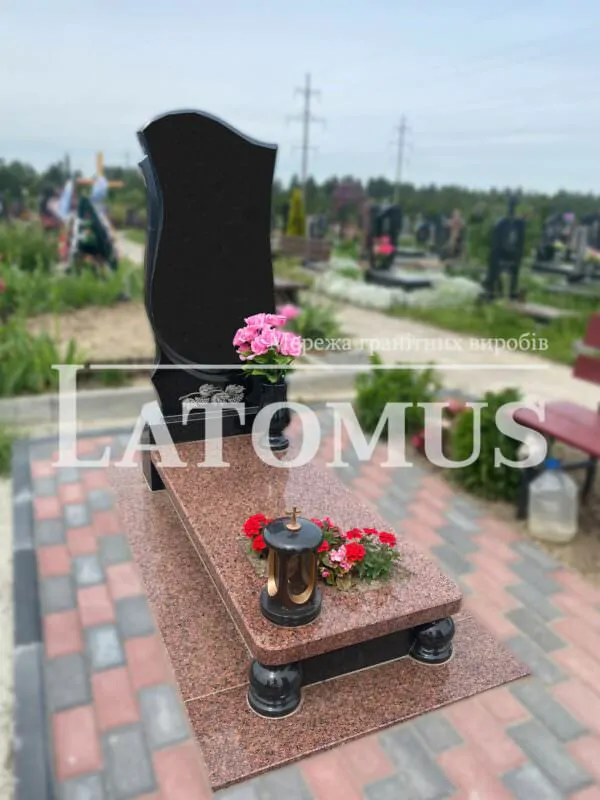 Елегантний одинарний памятник з граніту