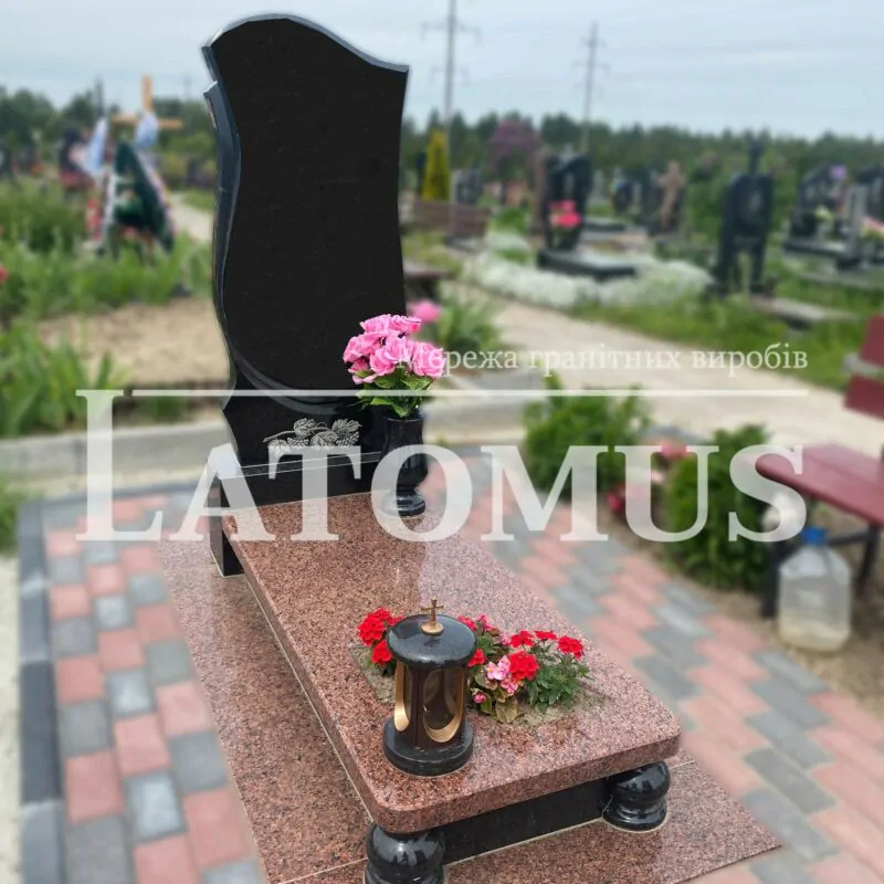 Елегантний одинарний памятник з граніту