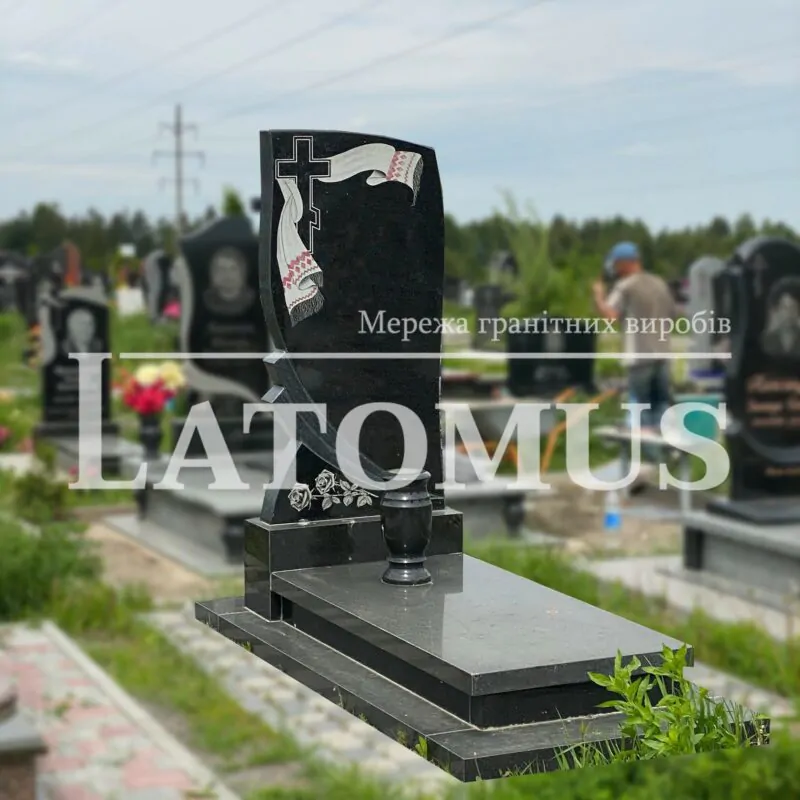 Вишуканий одинарний памятник з граніту