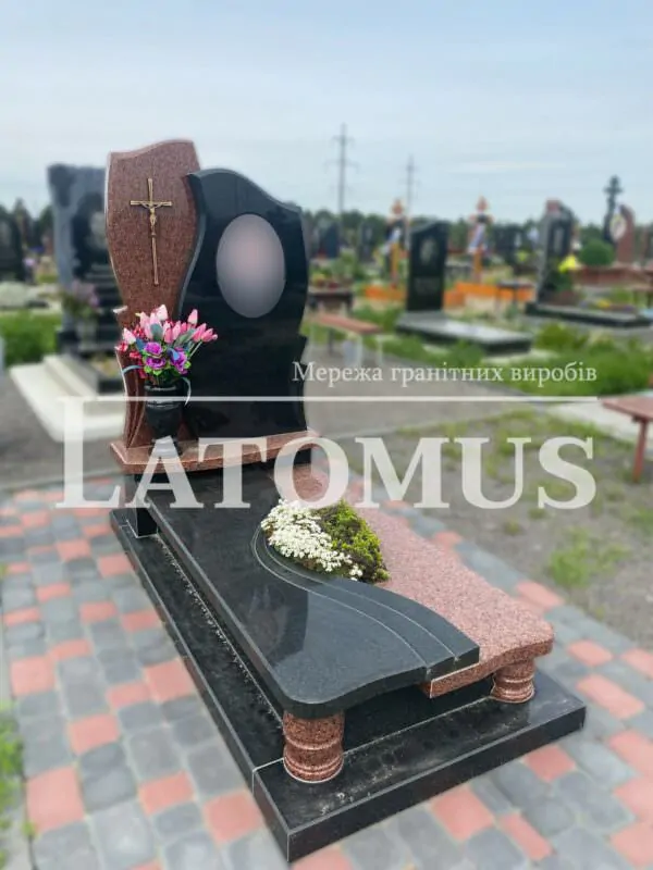 Елегантний одинарний памятник з граніту