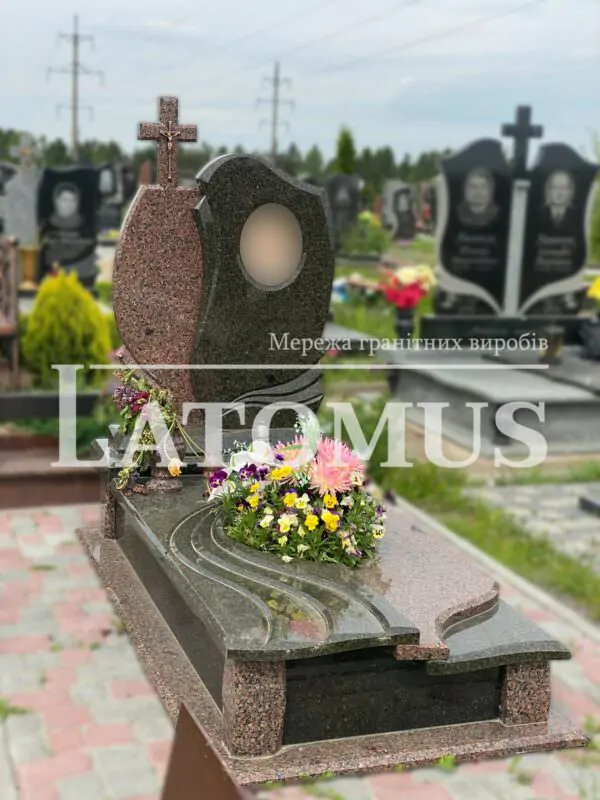 Ексклюзивний памятник з граніту