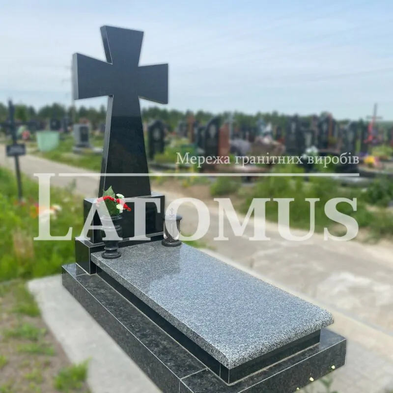 Гранітний памятник на могилу ціни